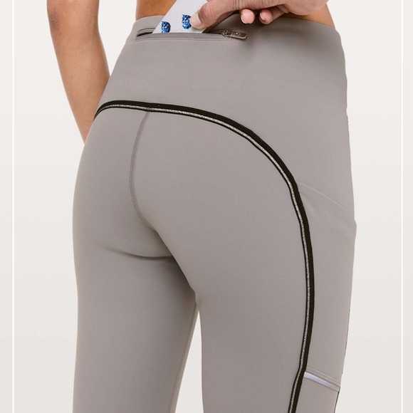 Lululemon Speed Up Tight * Metallic 28" - Picture 4 of 8